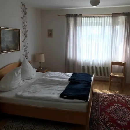 Auf Der Buehlerhoehe Apartment